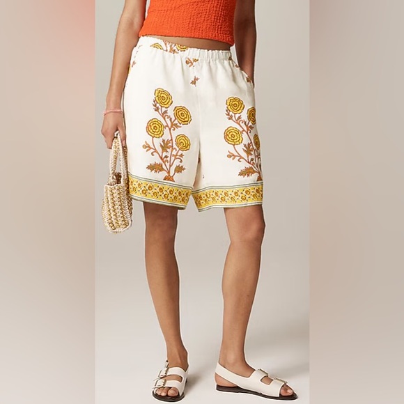 J. Crew Pants - J. Crew Women's 7" Stratus Short in Linen, Size Medium